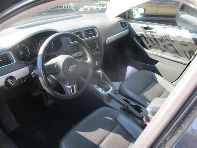 Volkswagen Jetta SE 2013
