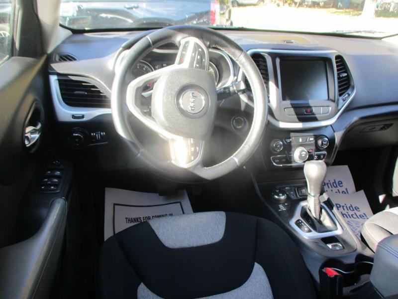 Jeep Cherokee Latitude 4WD 2014