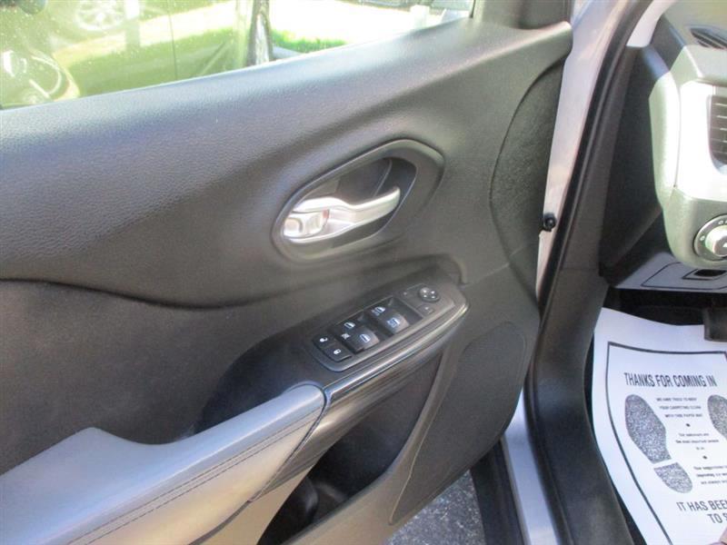 Jeep Cherokee Latitude 4WD 2014