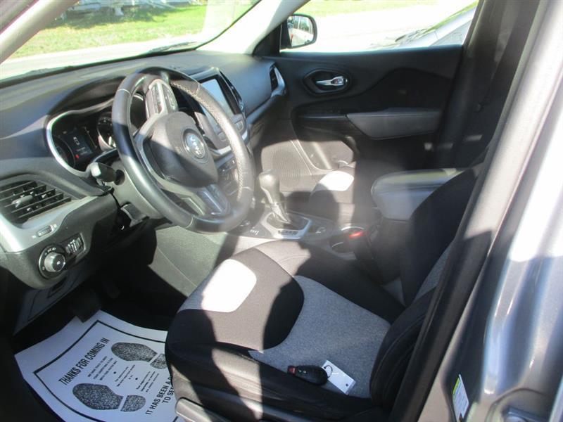 Jeep Cherokee Latitude 4WD 2014