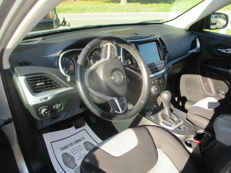 Jeep Cherokee Latitude 4WD 2014