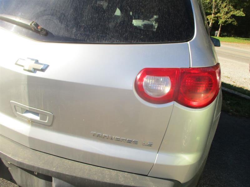 Chevrolet Traverse LS AWD 2011
