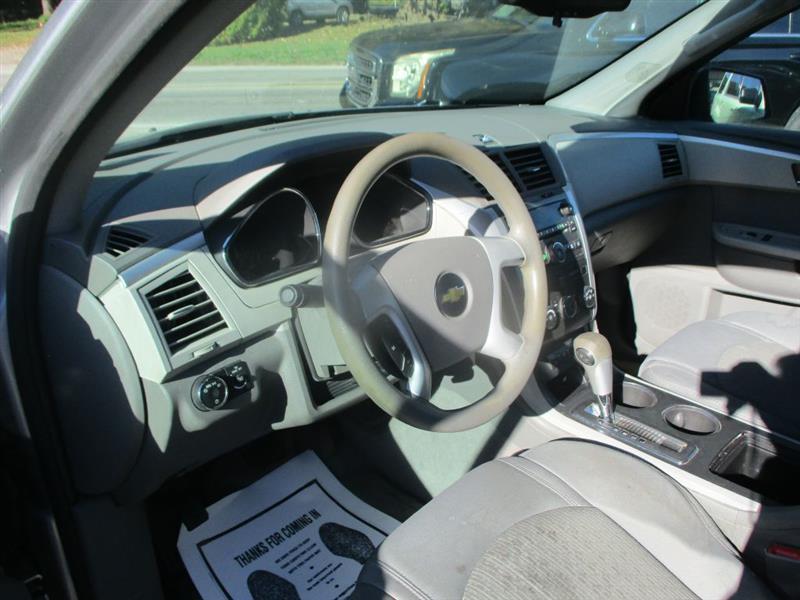 Chevrolet Traverse LS AWD 2011