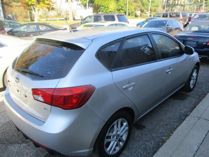 Kia Forte 5-Door EX 2012