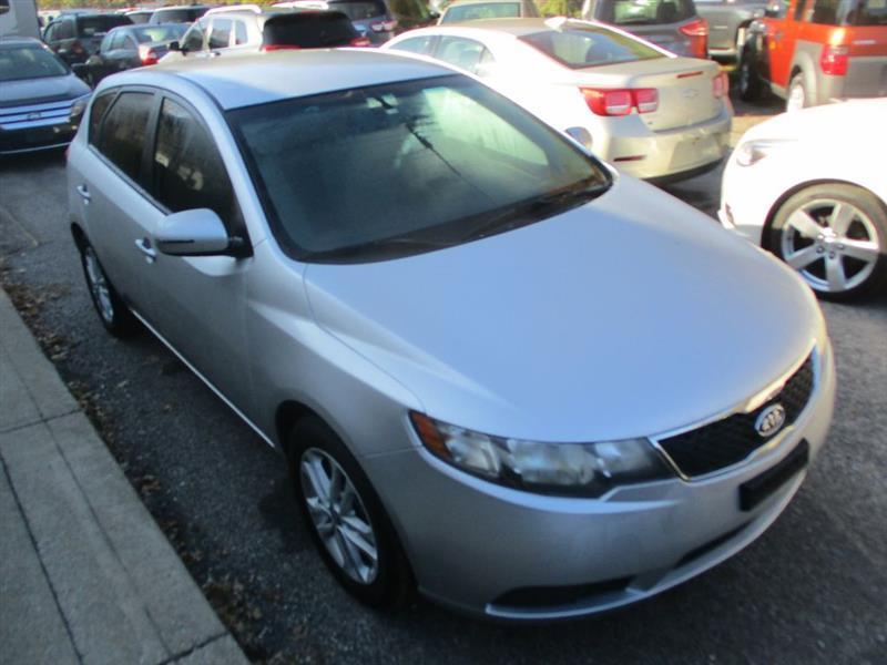 Kia Forte 5-Door EX 2012
