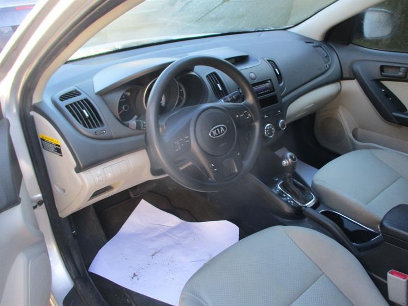 Kia Forte 5-Door EX 2012