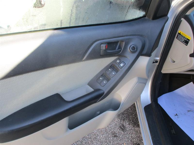 Kia Forte 5-Door EX 2012