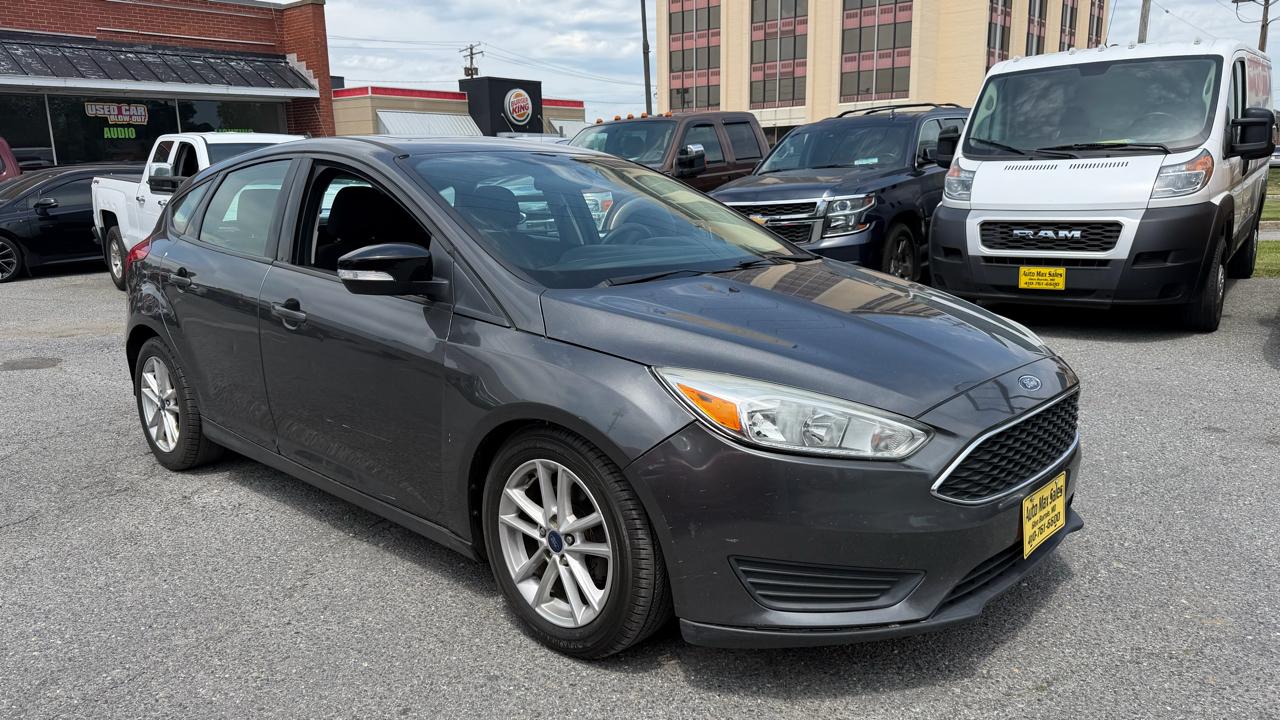 Ford Focus SE Hatch 2016