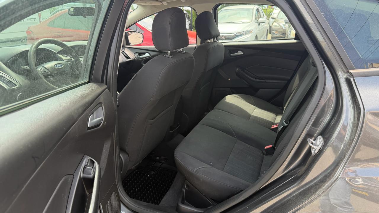 Ford Focus SE Hatch 2016