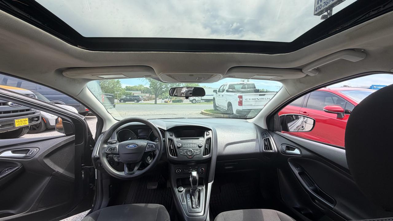 Ford Focus SE Hatch 2016