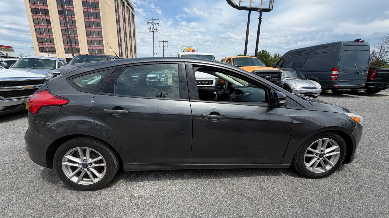 Ford Focus SE Hatch 2016