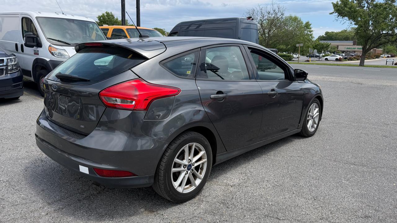Ford Focus SE Hatch 2016