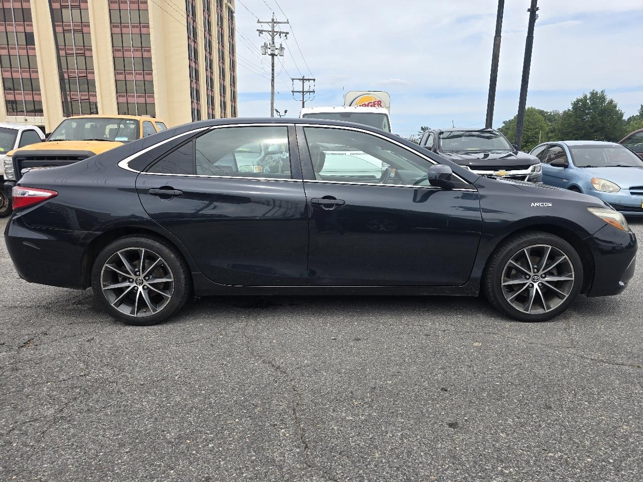 Toyota Camry XLE 2016