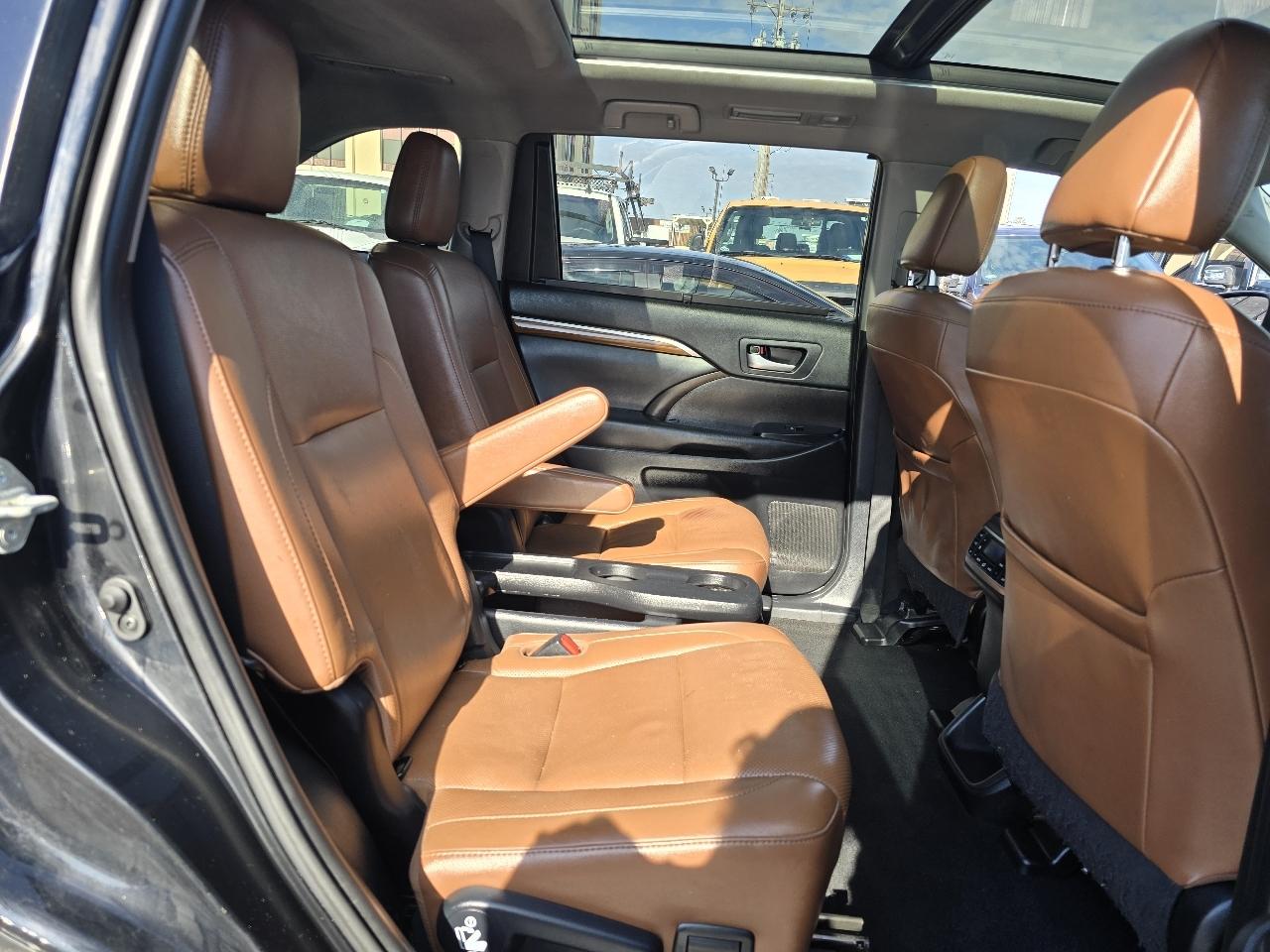 Toyota Highlander Limited AWD V6 2019