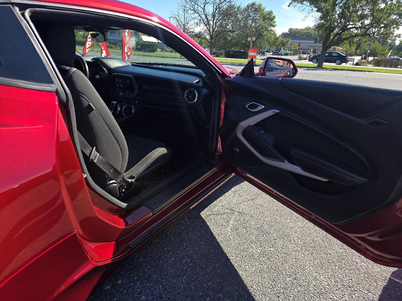 Chevrolet Camaro 2dr Cpe 1LT 2021