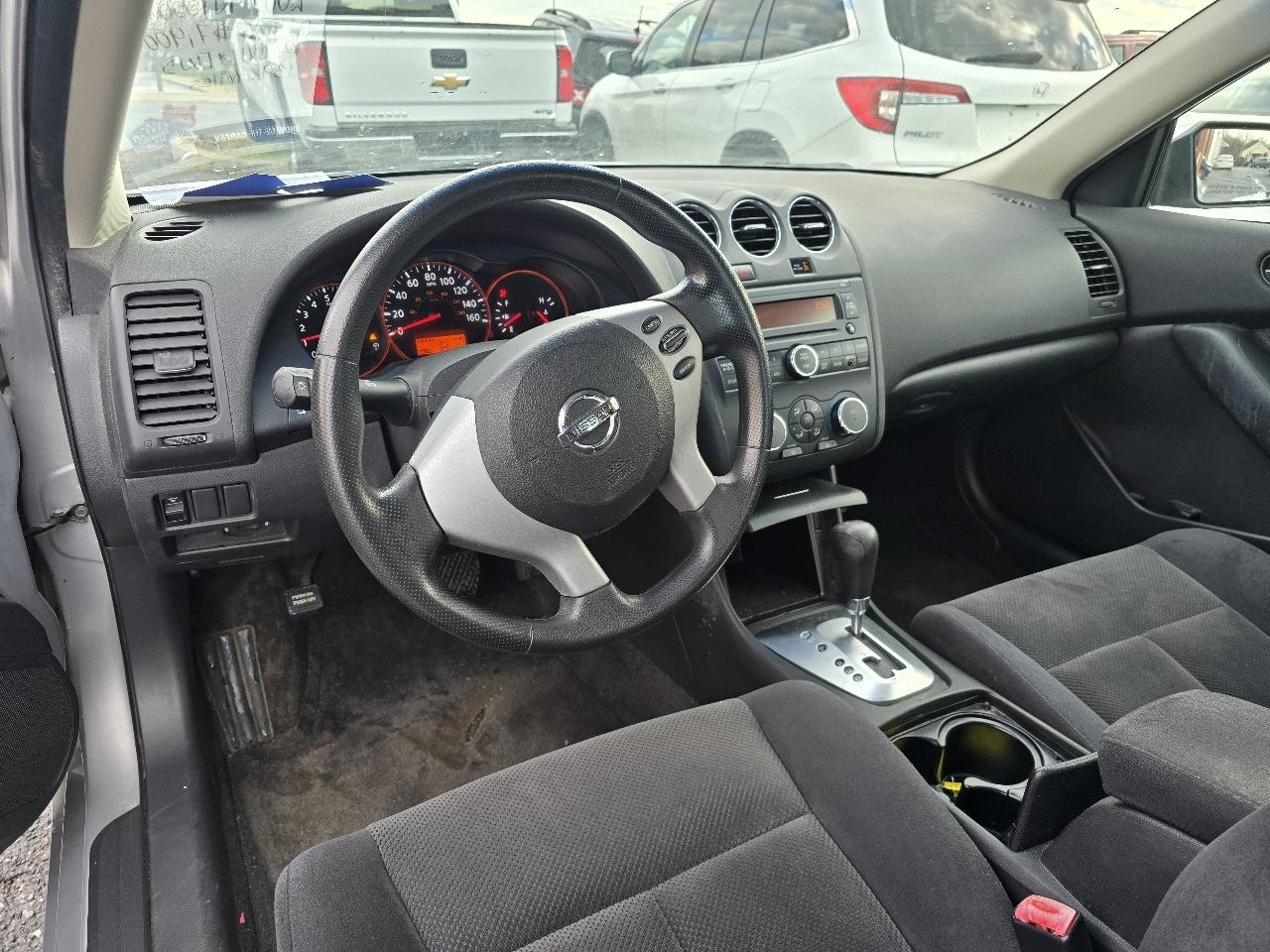 Nissan Altima 4dr Sdn I4 CVT 2.5 S 2009
