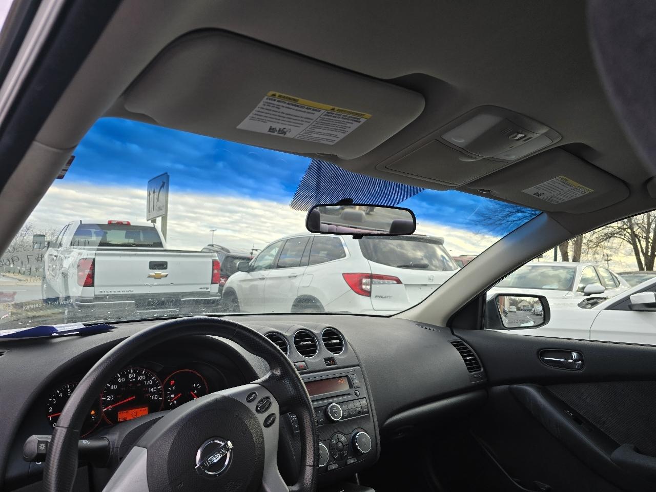 Nissan Altima 4dr Sdn I4 CVT 2.5 S 2009