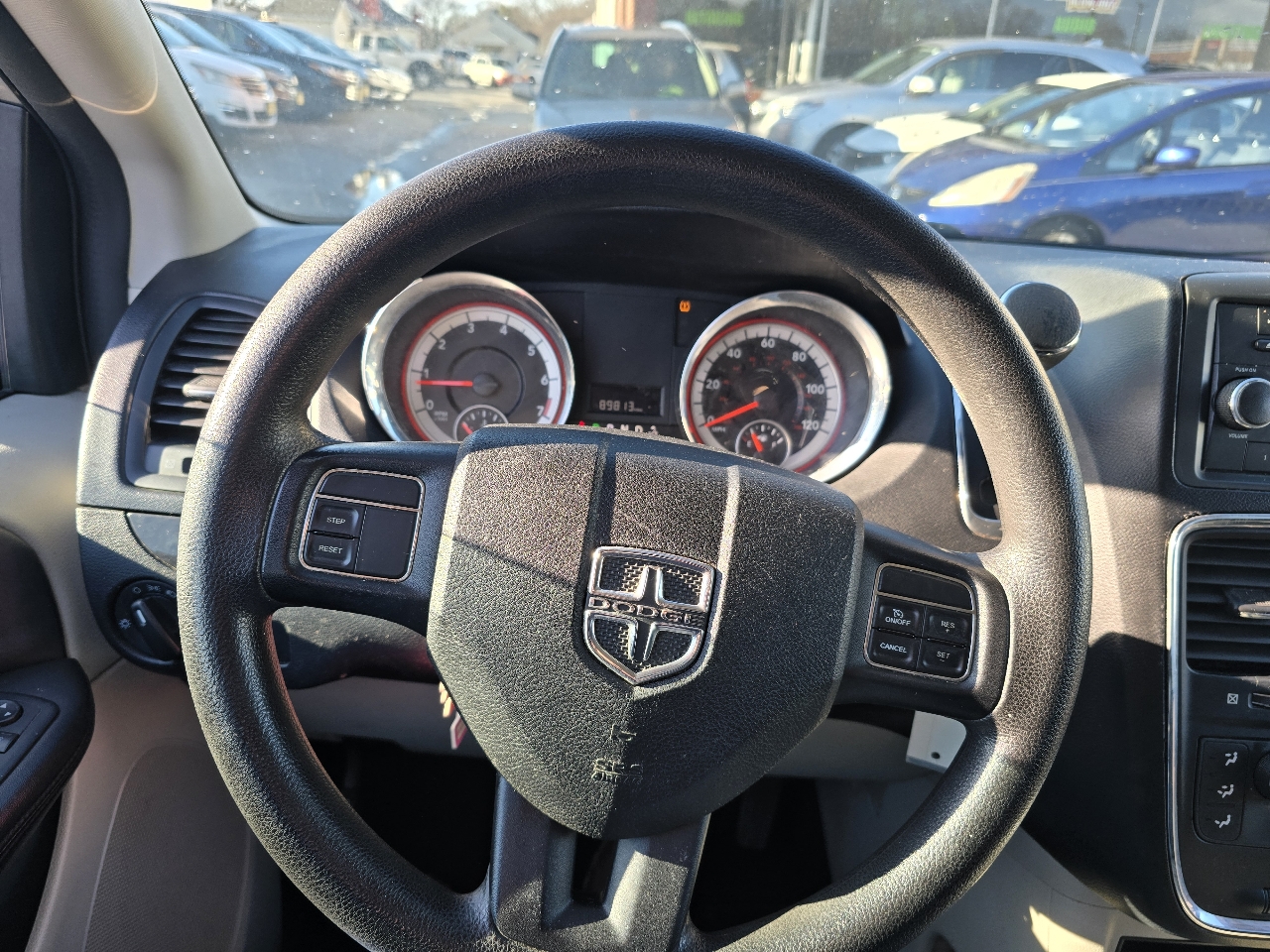 Dodge Grand Caravan 4dr Wgn SXT 2012