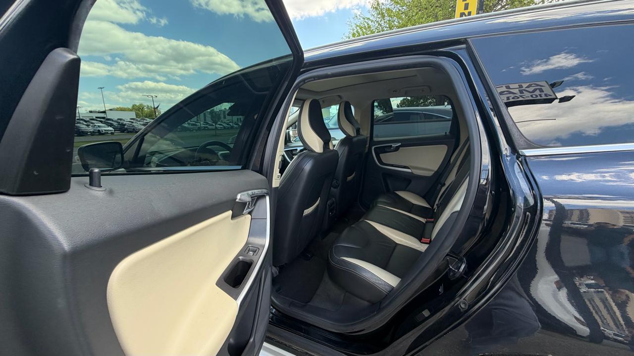 Volvo XC60 AWD 4dr 3.0T 2011