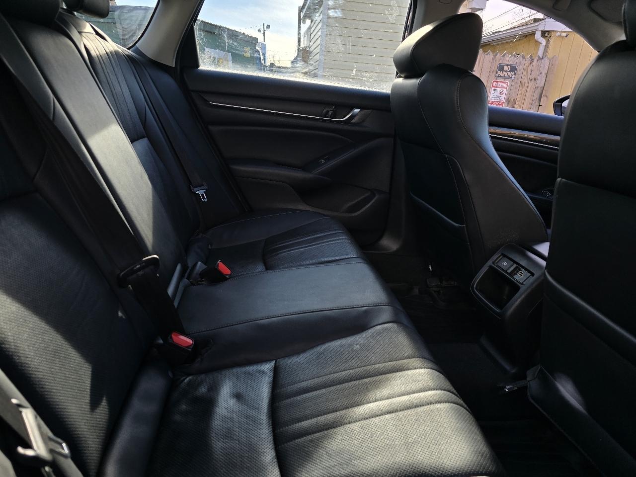 Honda Accord Sedan Sport SE 1.5T CVT 2021