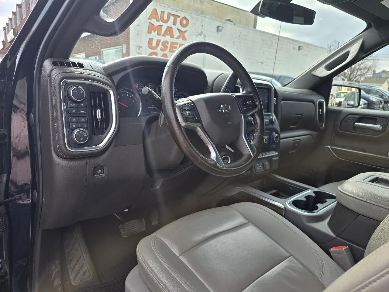 Chevrolet Silverado 1500 4WD Crew Cab 147" RST 2021