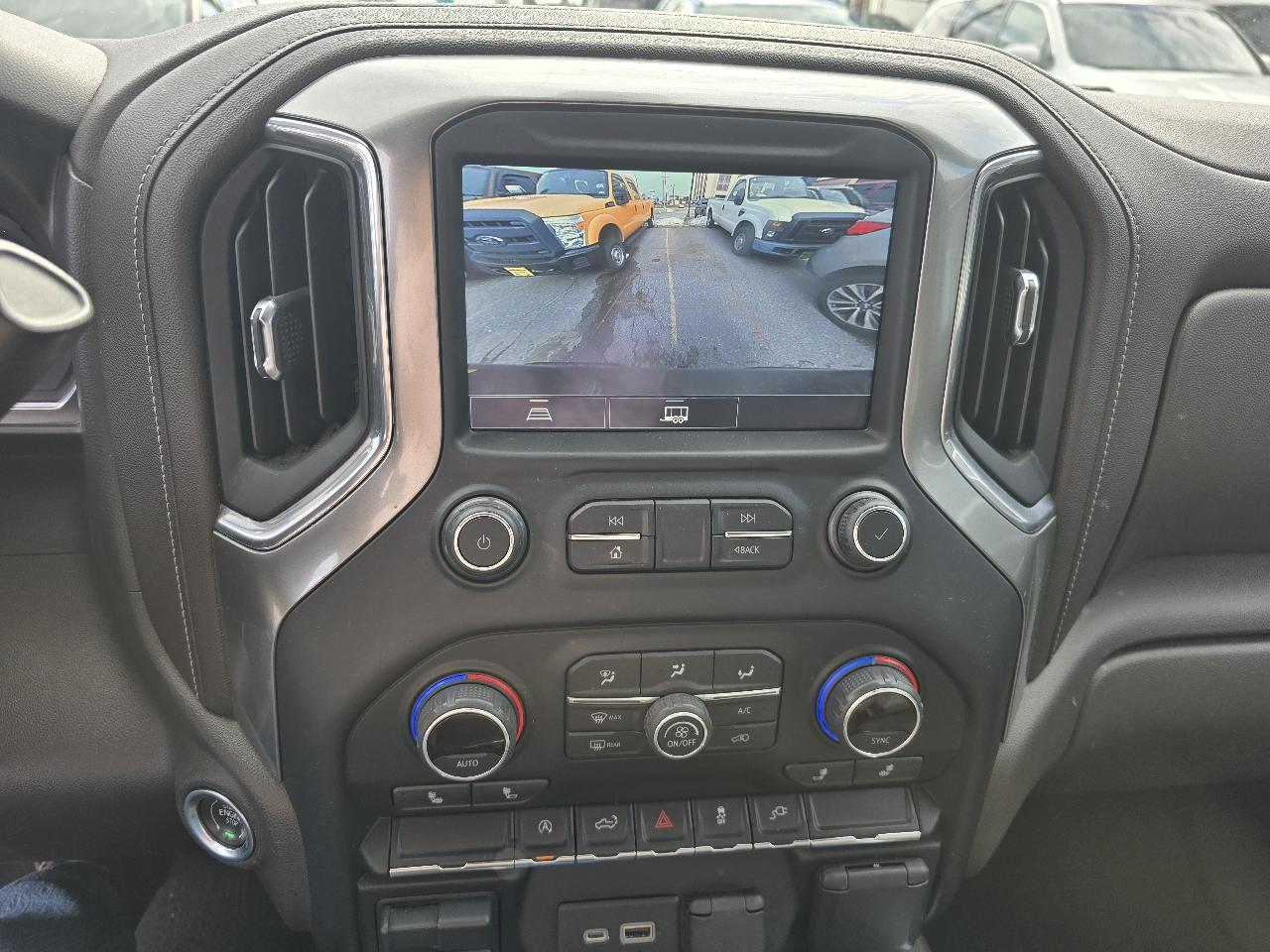 Chevrolet Silverado 1500 4WD Crew Cab 147" RST 2021