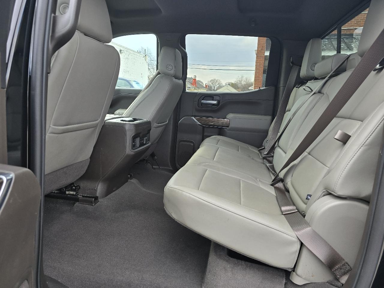 Chevrolet Silverado 1500 4WD Crew Cab 147" RST 2021