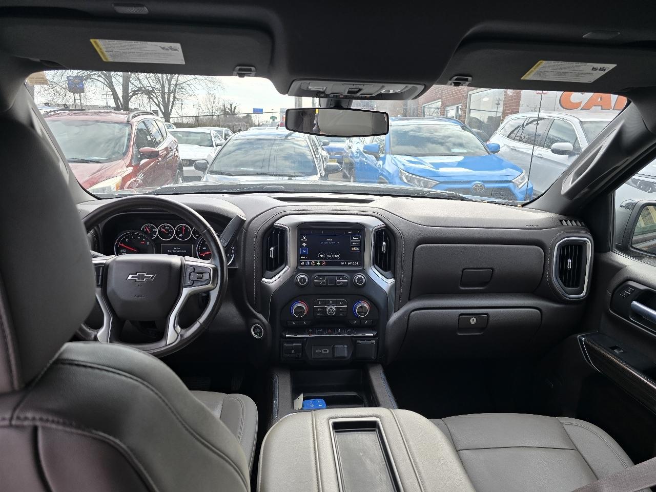 Chevrolet Silverado 1500 4WD Crew Cab 147" RST 2021