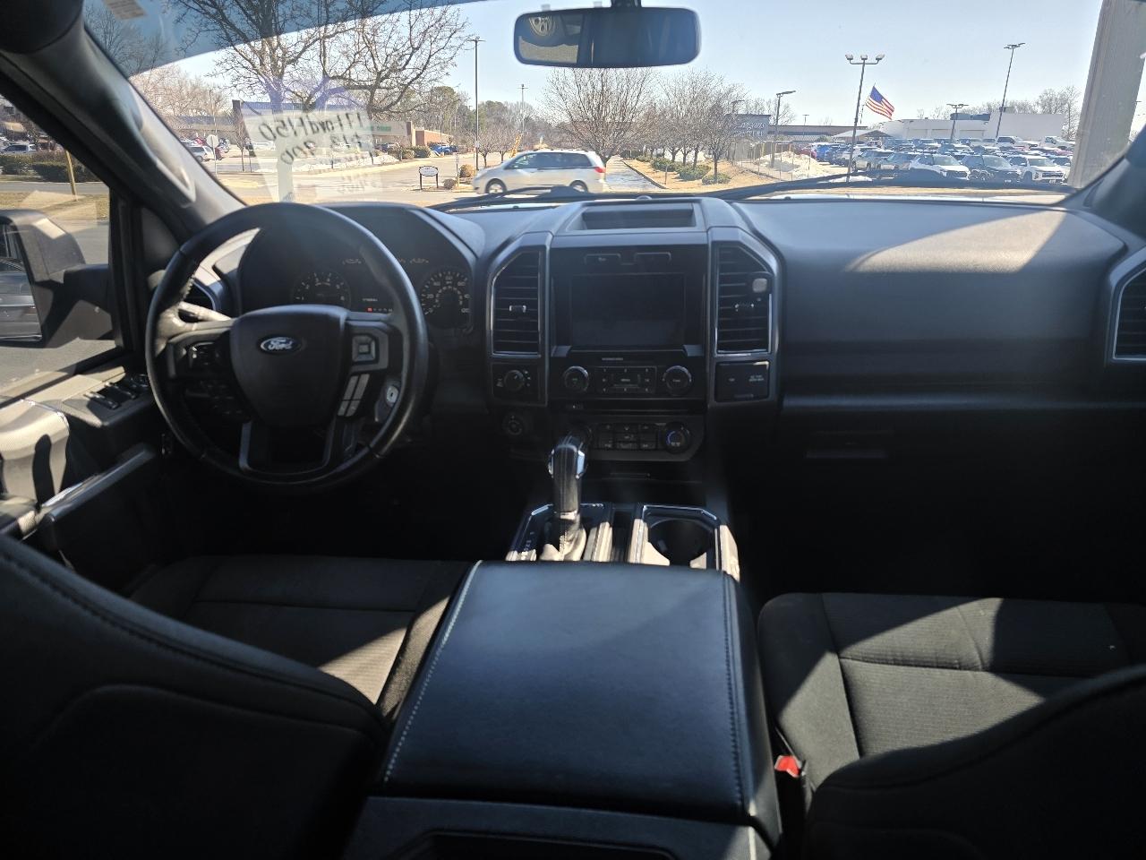 Ford F-150 Platinum 4WD SuperCrew 5.5' Box 2017