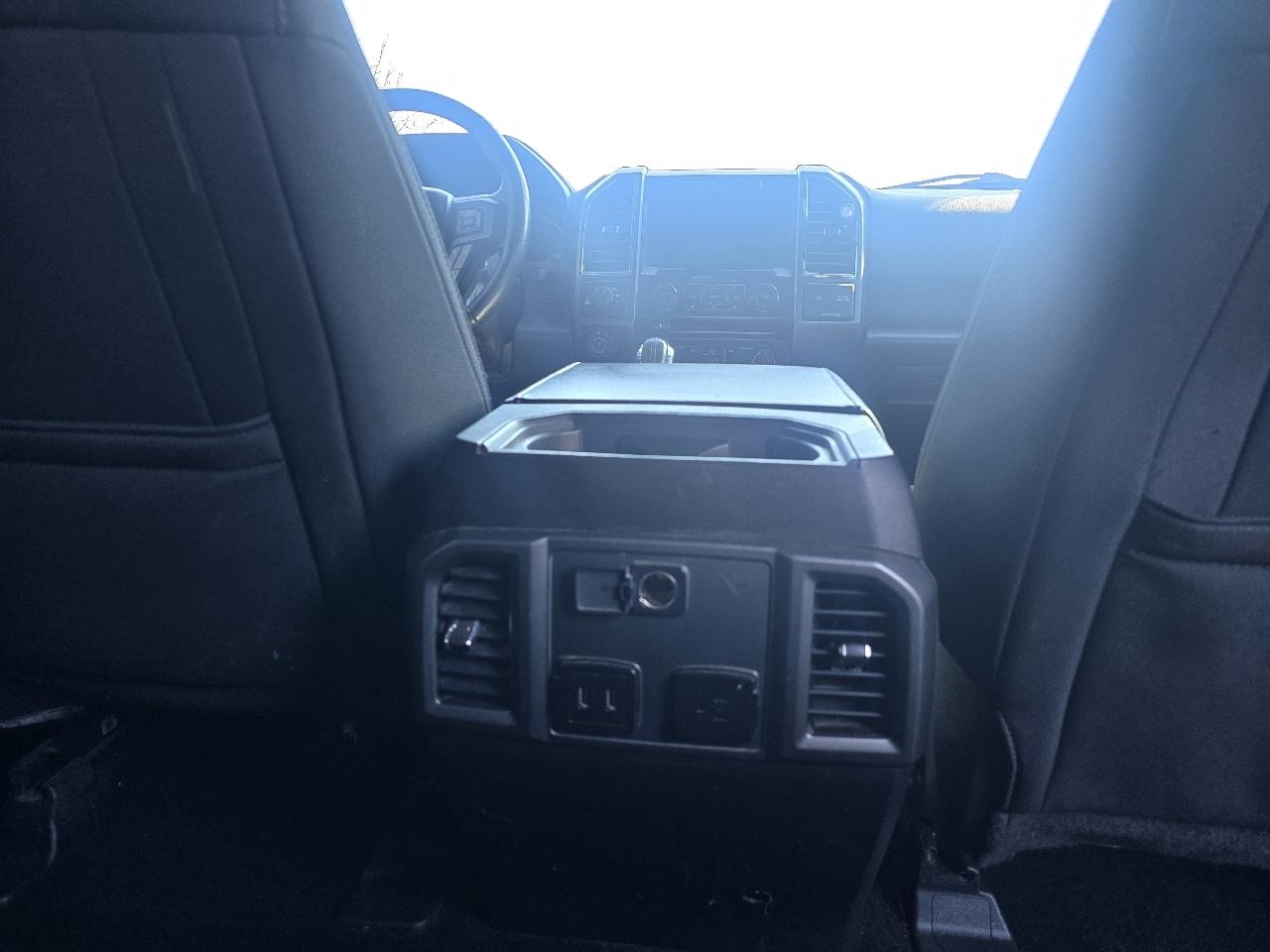 Ford F-150 Platinum 4WD SuperCrew 5.5' Box 2017