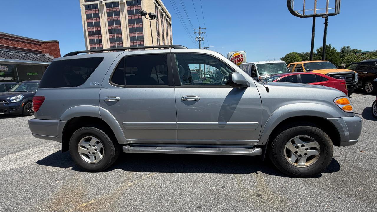 Toyota Sequoia 4dr SR5 (Natl) 2003