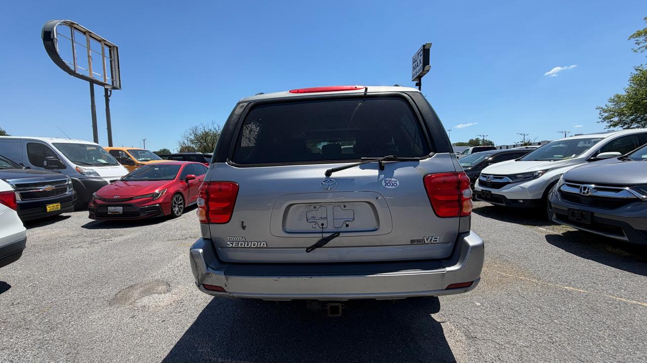 Toyota Sequoia 4dr SR5 (Natl) 2003