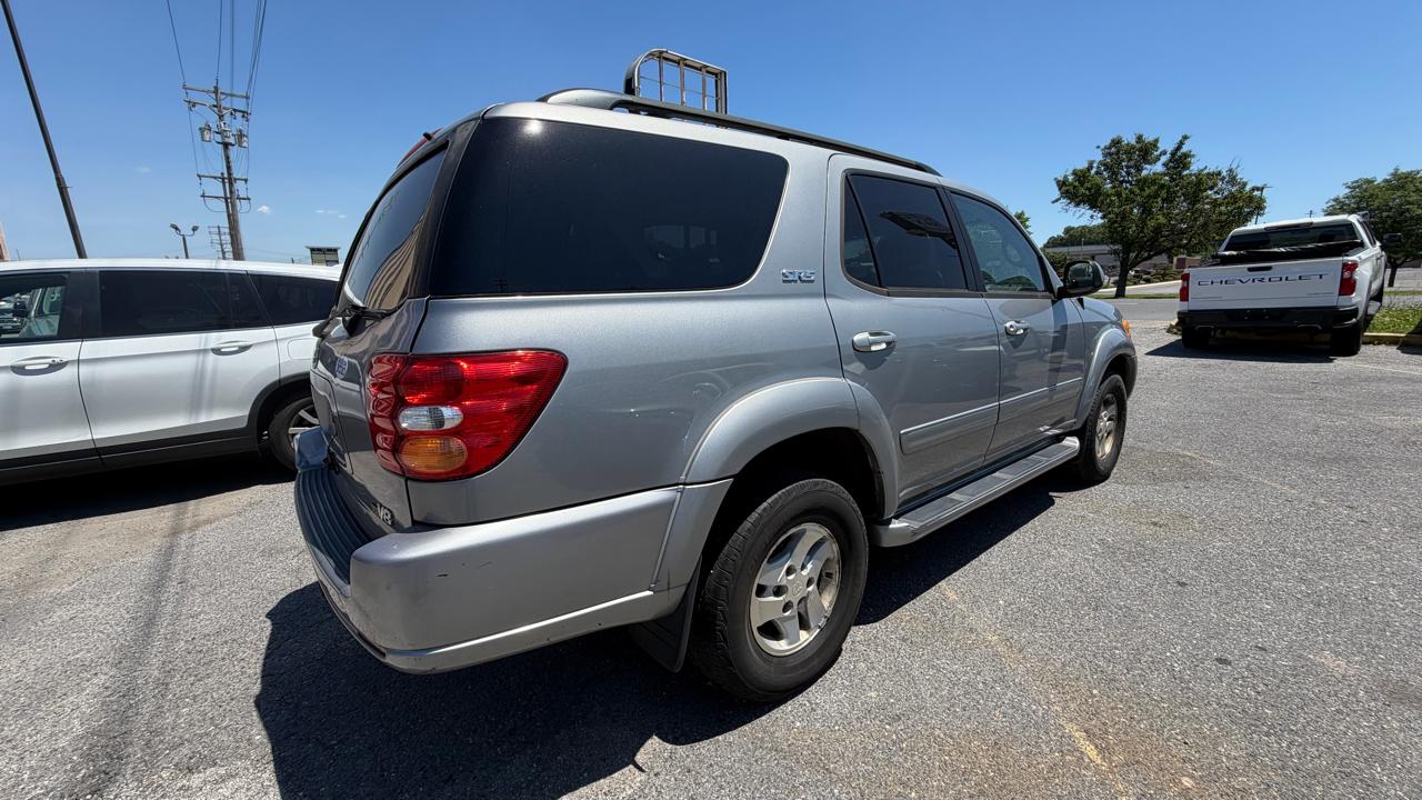 Toyota Sequoia 4dr SR5 (Natl) 2003