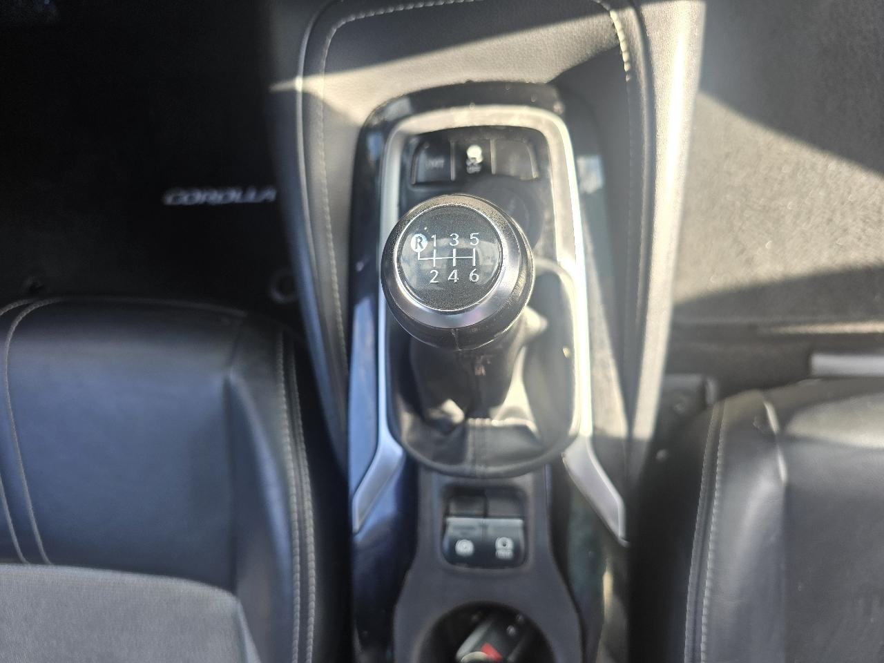 Toyota Corolla Hatchback XSE Manual (Natl) 2021