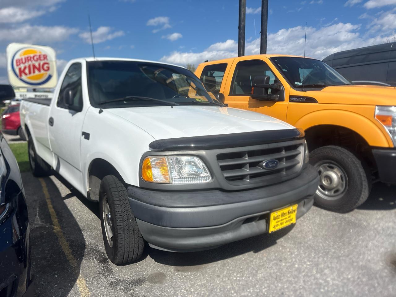 Ford F-150 Reg Cab 120" XLT 2002