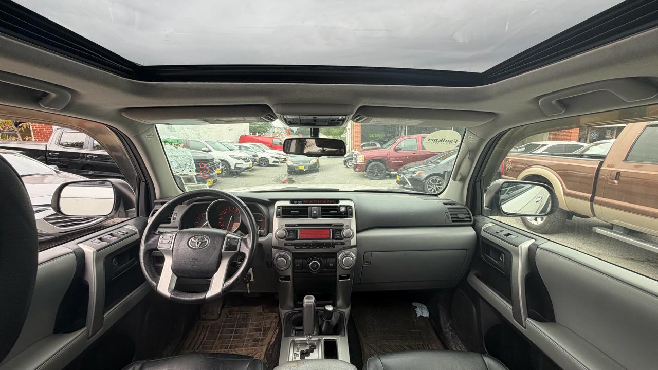 Toyota 4Runner 4WD 4dr V6 Limited (Natl) 2010