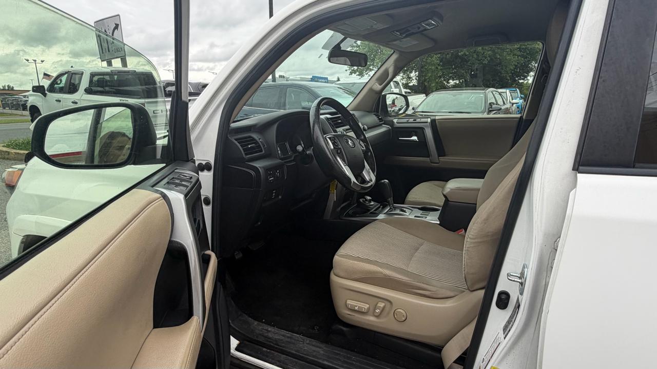 Toyota 4Runner 4WD 4dr V6 Trail Premium (Natl) 2014