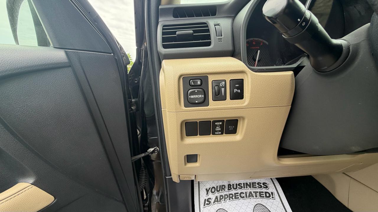 Toyota 4Runner 4WD 4dr V6 Limited (Natl) 2010