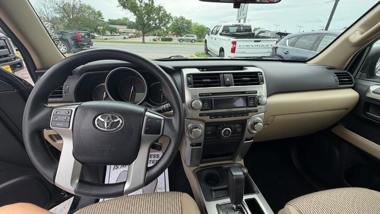 Toyota 4Runner 4WD 4dr V6 Limited (Natl) 2010