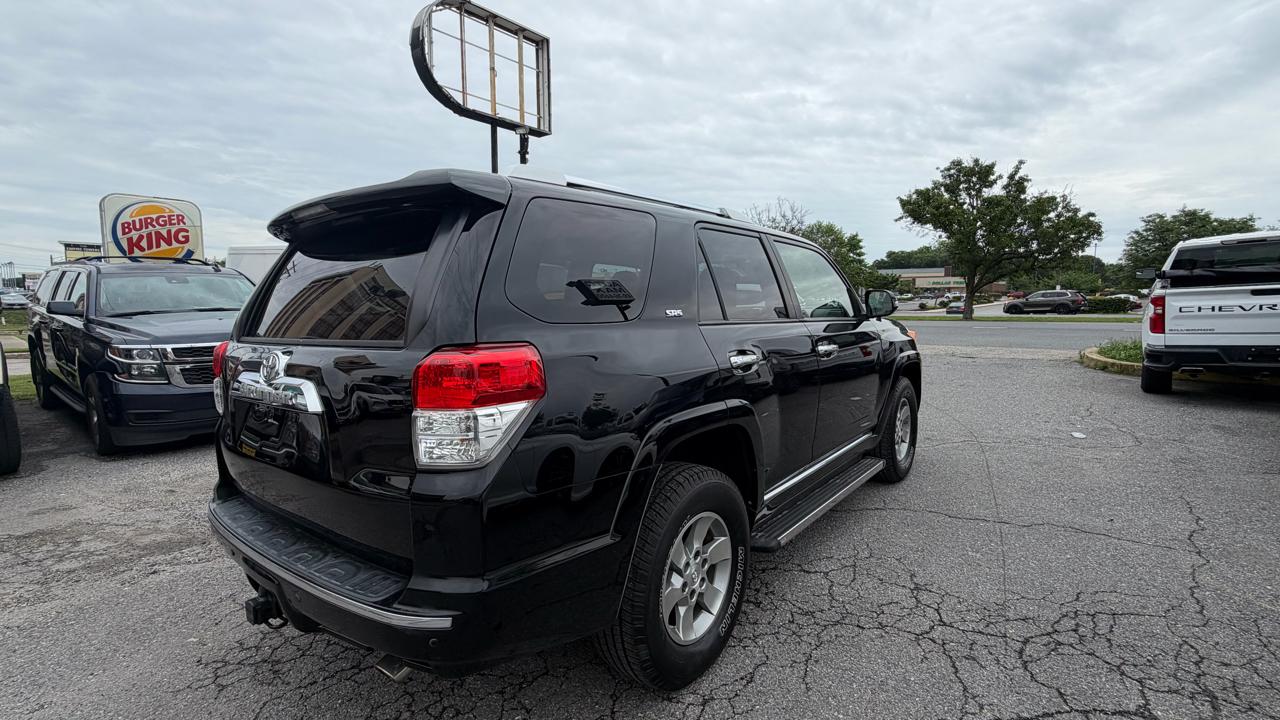 Toyota 4Runner 4WD 4dr V6 Limited (Natl) 2010