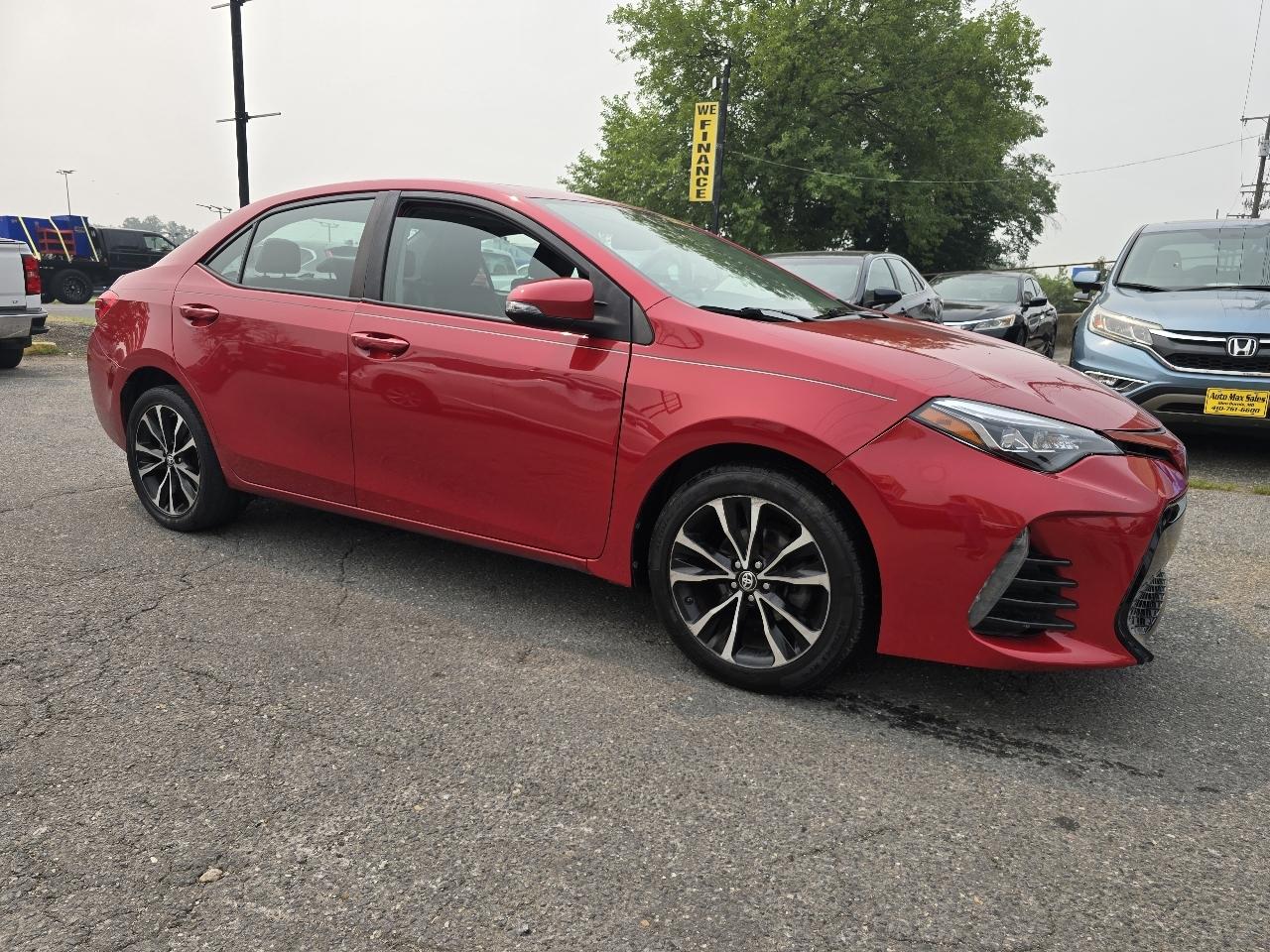Toyota Corolla XLE CVT (Natl) 2019