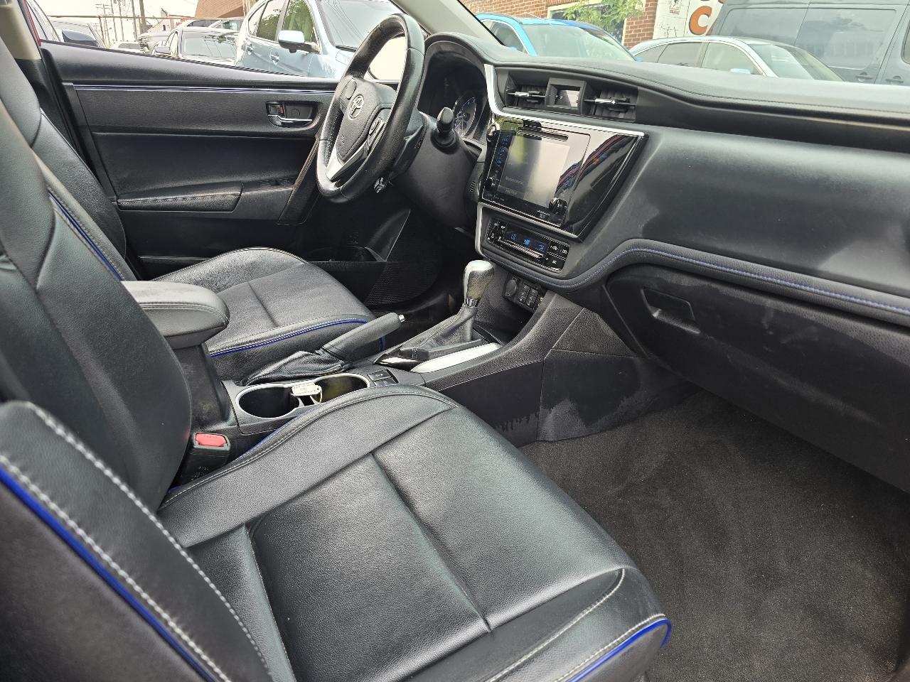 Toyota Corolla XLE CVT (Natl) 2019