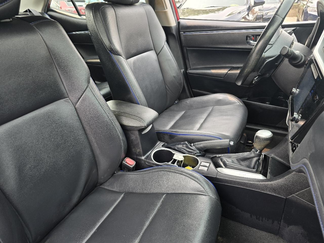 Toyota Corolla XLE CVT (Natl) 2019