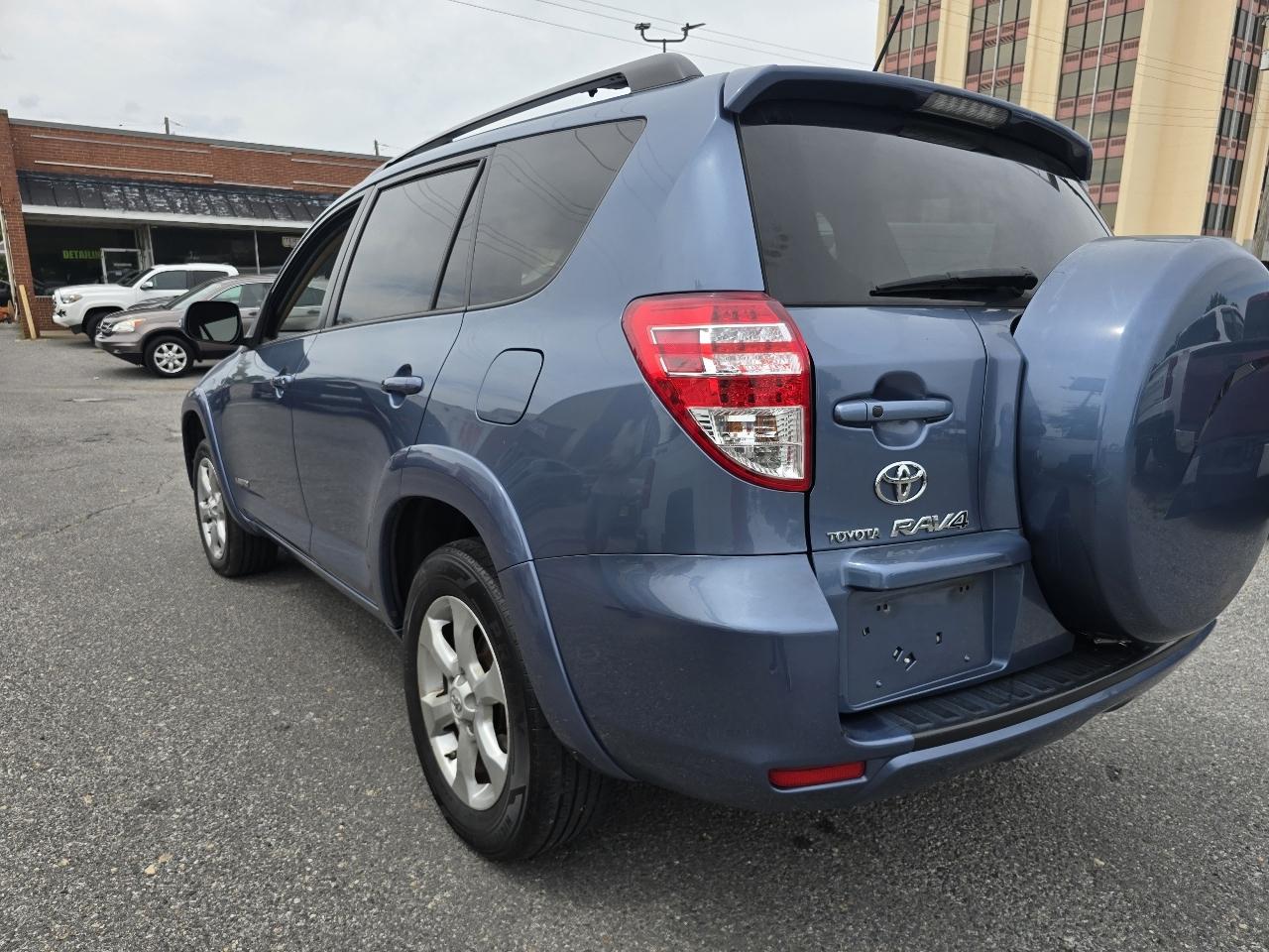 Toyota RAV4 4WD 4dr 4-cyl 4-Spd AT Ltd (Natl) 2009