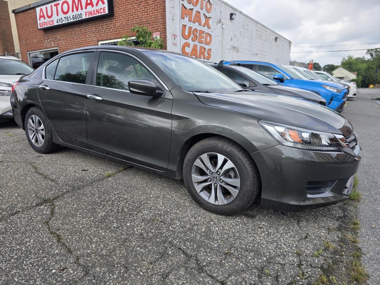 Honda Accord photo 2