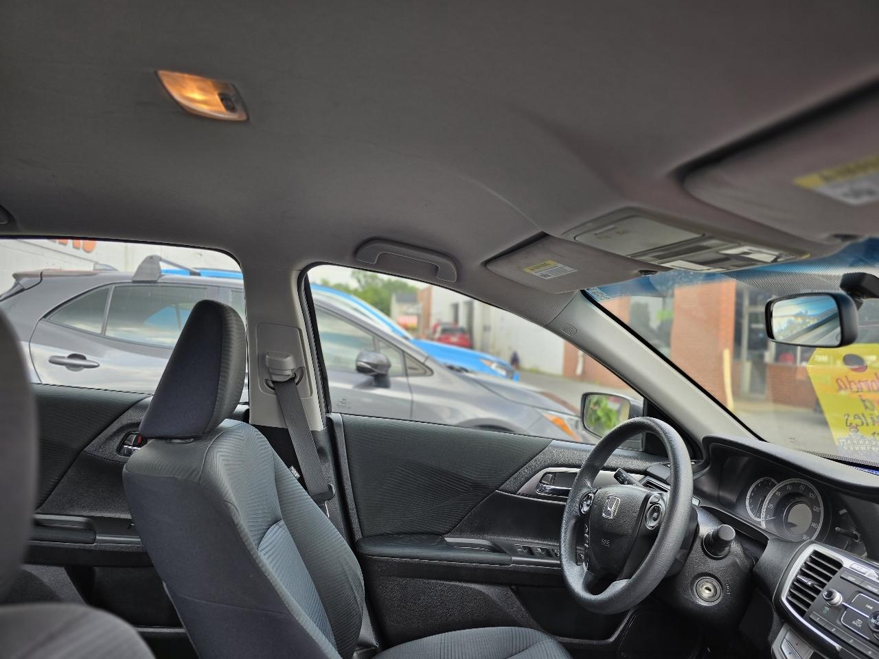 Honda Accord photo 6