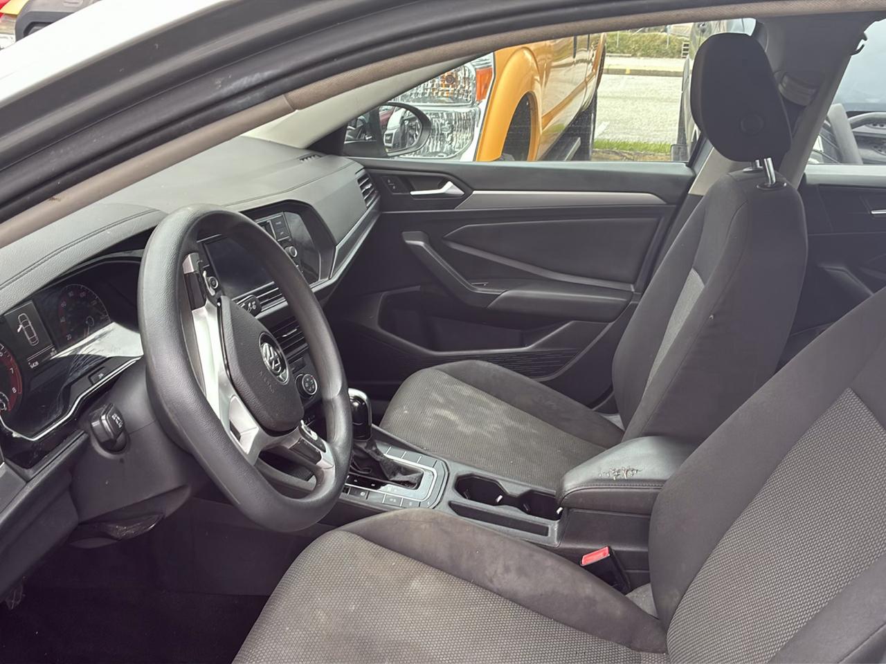 Volkswagen Jetta R-Line Auto w/SULEV 2020