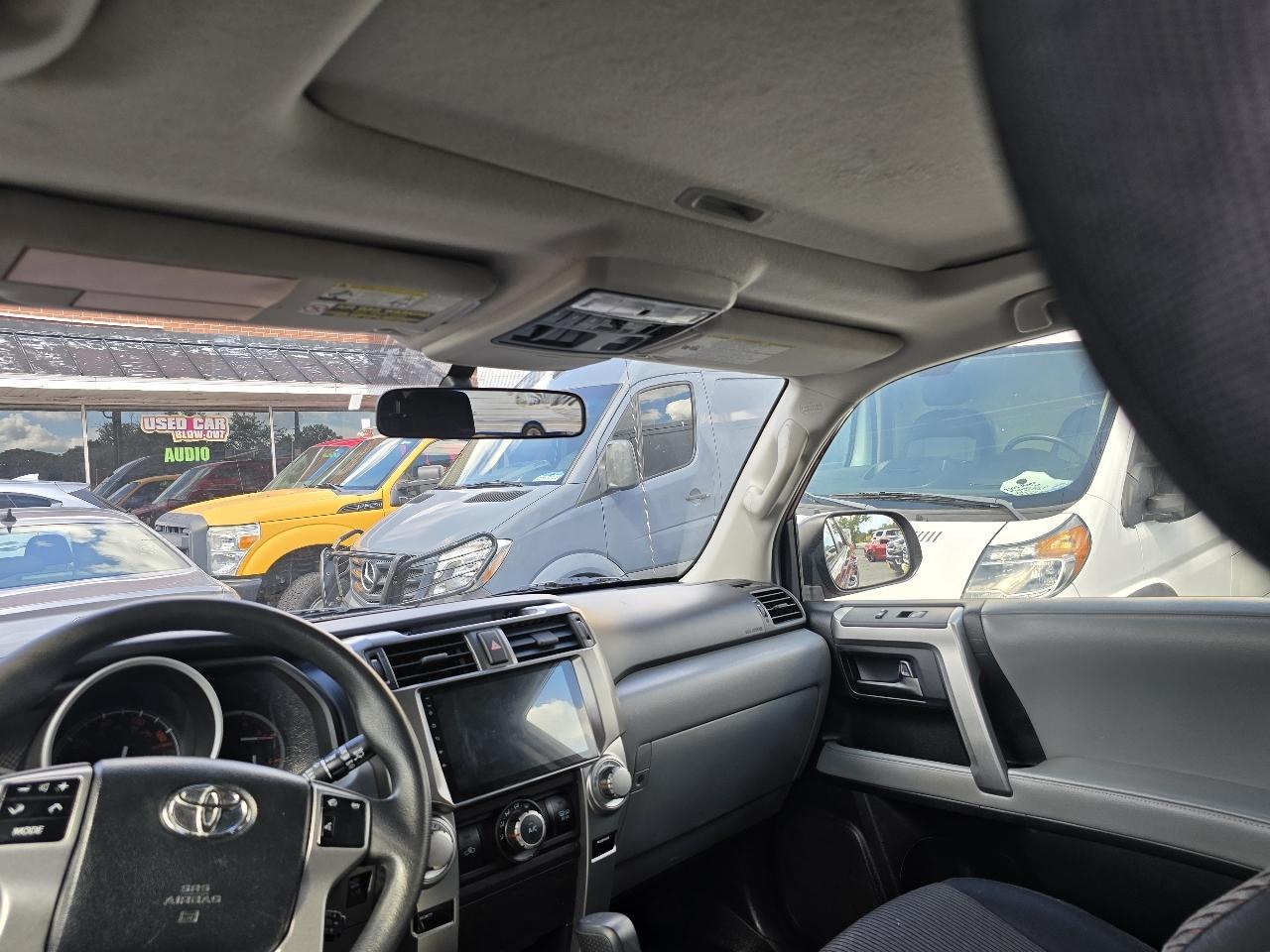 Toyota 4Runner RWD 4dr V6 Limited (Natl) 2013