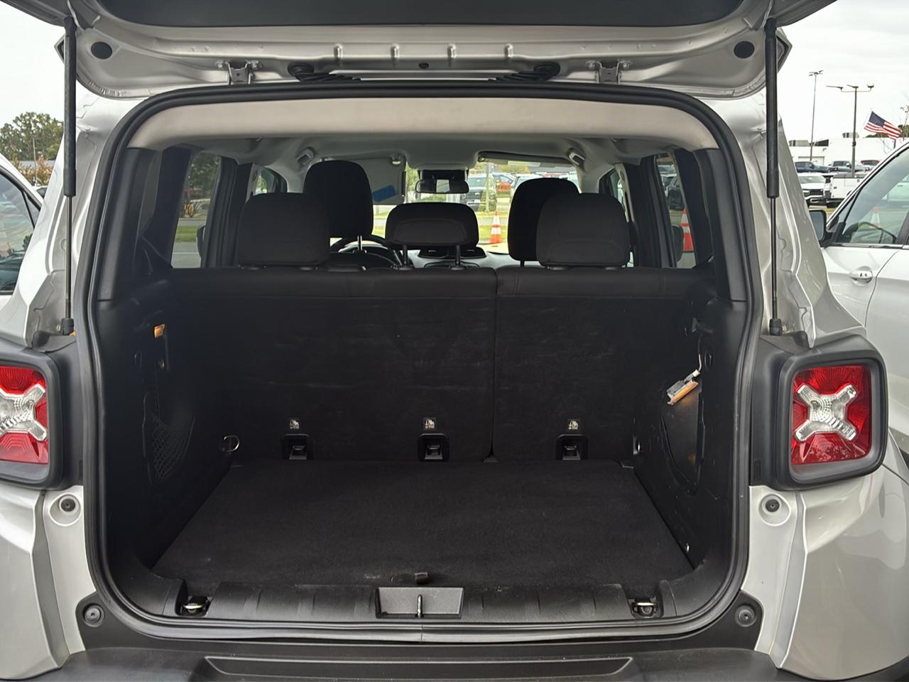 Jeep Renegade 4WD 4dr Trailhawk 2016