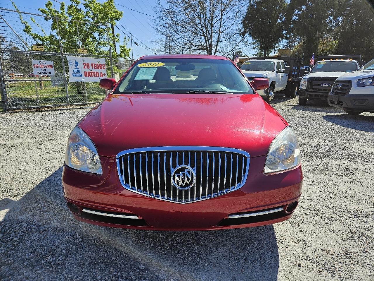 Buick Lucerne  2011